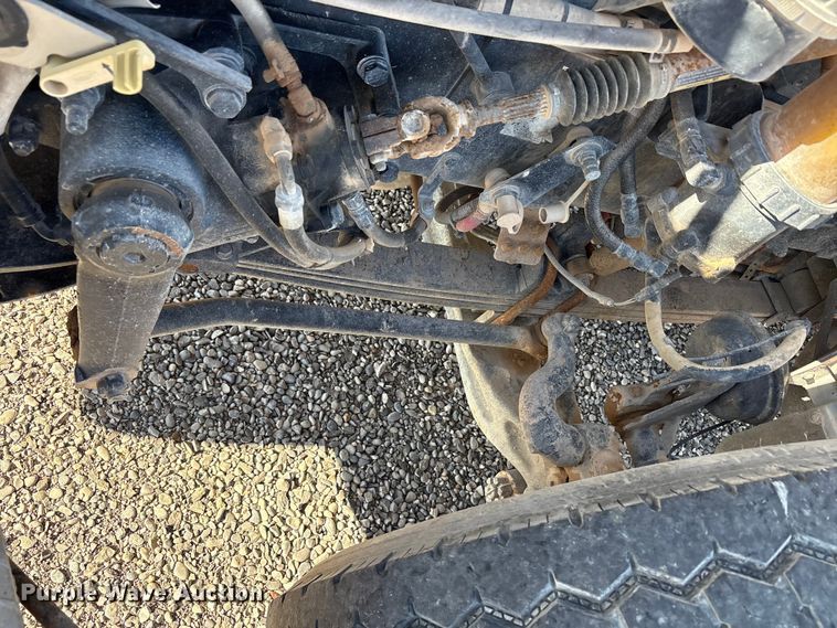 image for item EU4712 2014 Peterbilt 365 crane truck