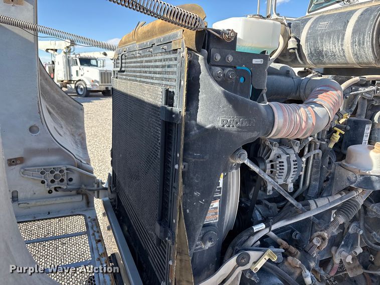 image for item EU4712 2014 Peterbilt 365 crane truck