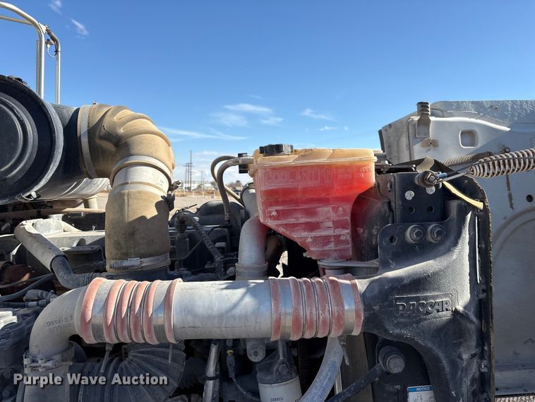 image for item EU4712 2014 Peterbilt 365 crane truck