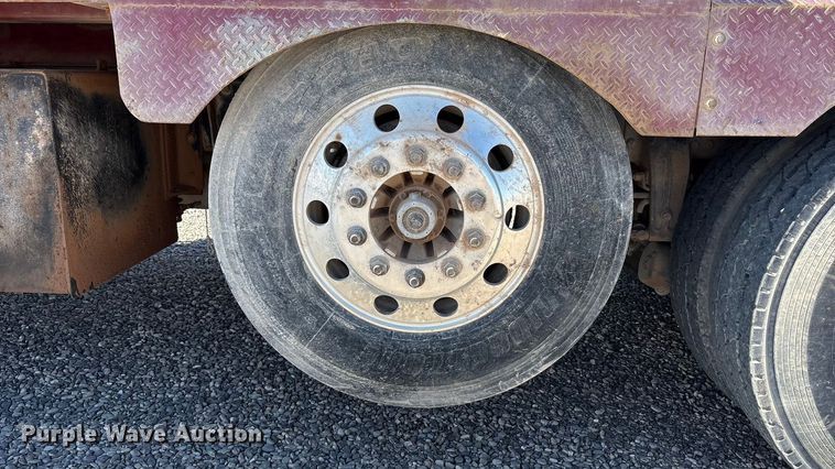 image for item EU4712 2014 Peterbilt 365 crane truck