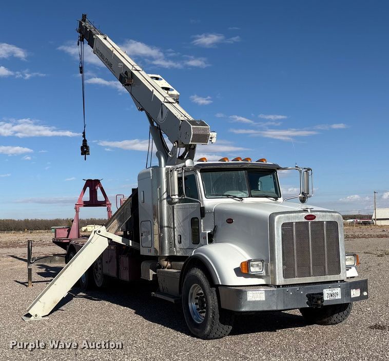 image for item EU4713 2014 Peterbilt 365 crane truck