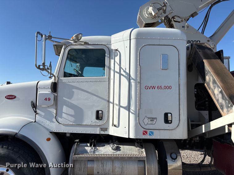 image for item EU4713 2014 Peterbilt 365 crane truck