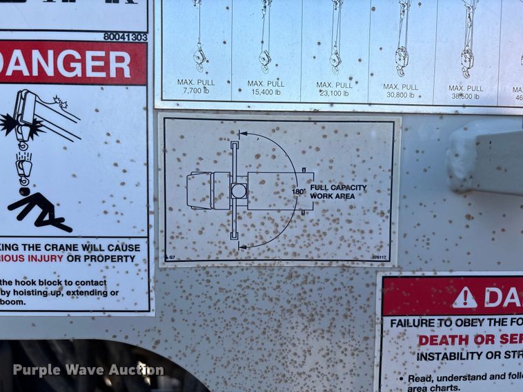 image for item EU4713 2014 Peterbilt 365 crane truck