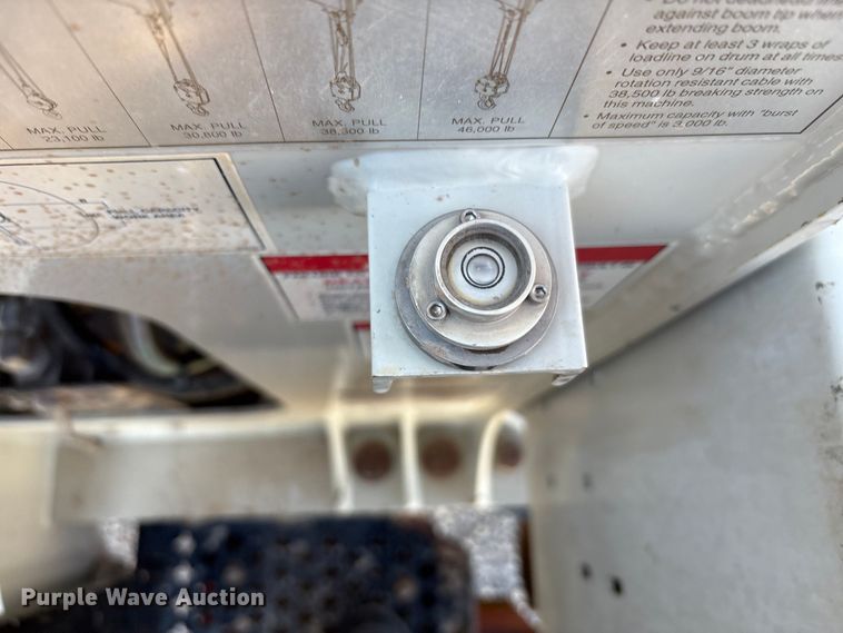 image for item EU4713 2014 Peterbilt 365 crane truck