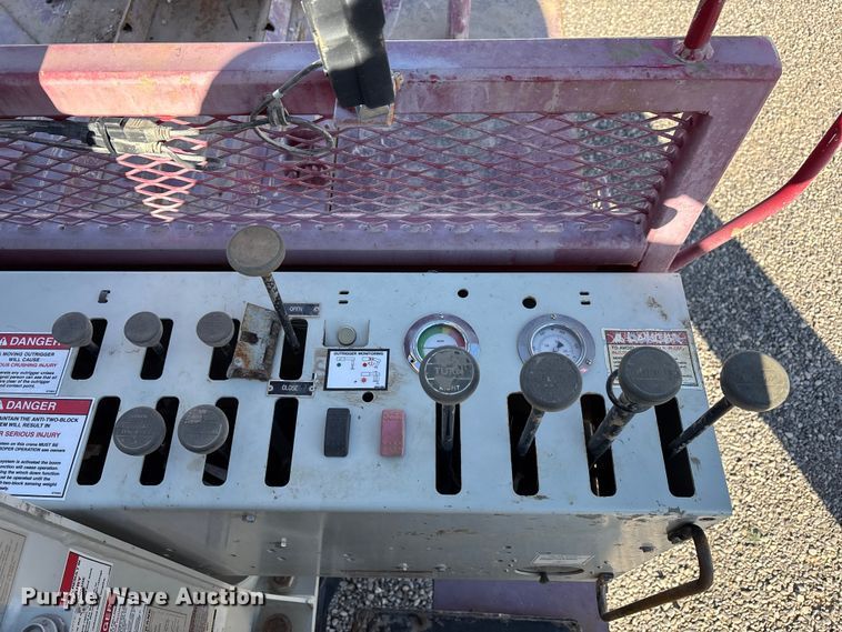 image for item EU4713 2014 Peterbilt 365 crane truck