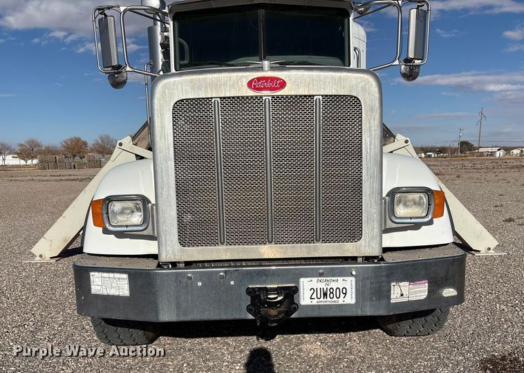 image for item EU4713 2014 Peterbilt 365 crane truck