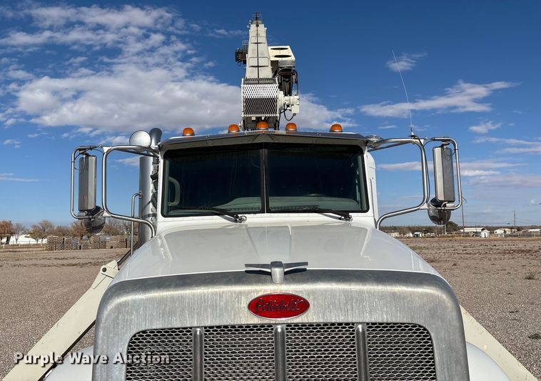 image for item EU4713 2014 Peterbilt 365 crane truck