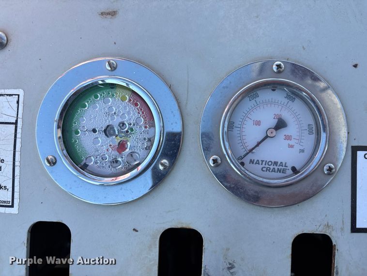 image for item EU4713 2014 Peterbilt 365 crane truck