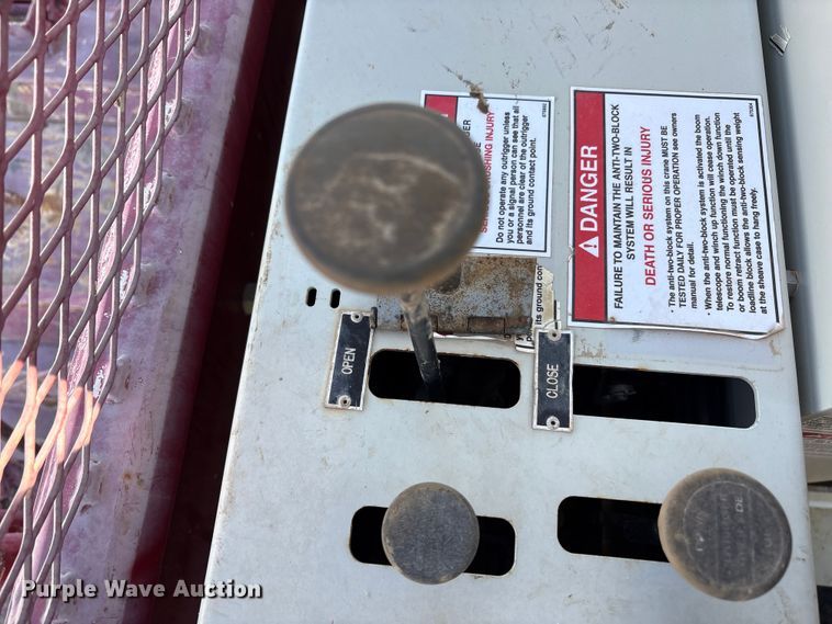 image for item EU4713 2014 Peterbilt 365 crane truck