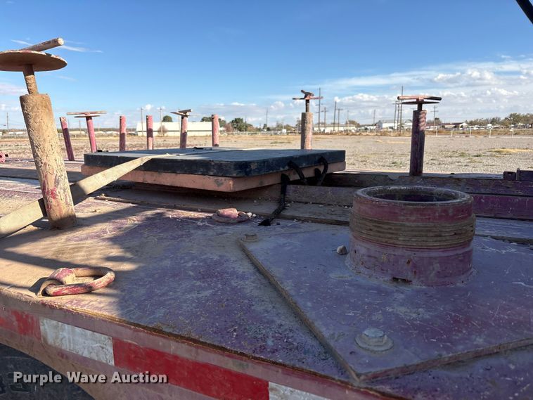 image for item EU4713 2014 Peterbilt 365 crane truck