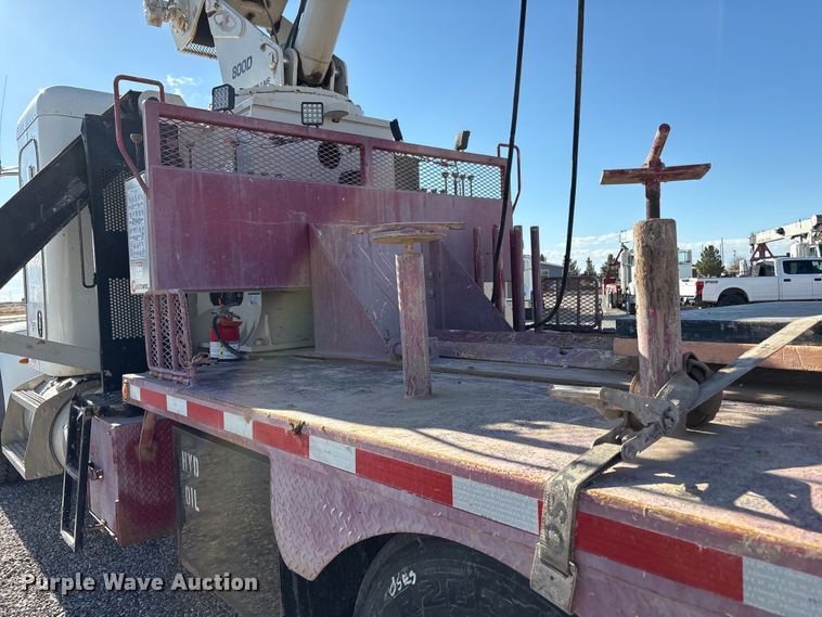 image for item EU4713 2014 Peterbilt 365 crane truck