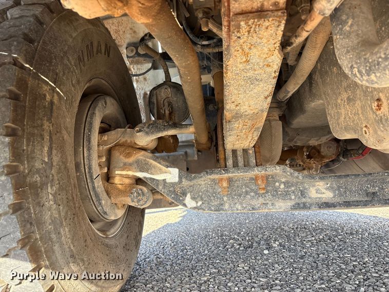 image for item EU4713 2014 Peterbilt 365 crane truck