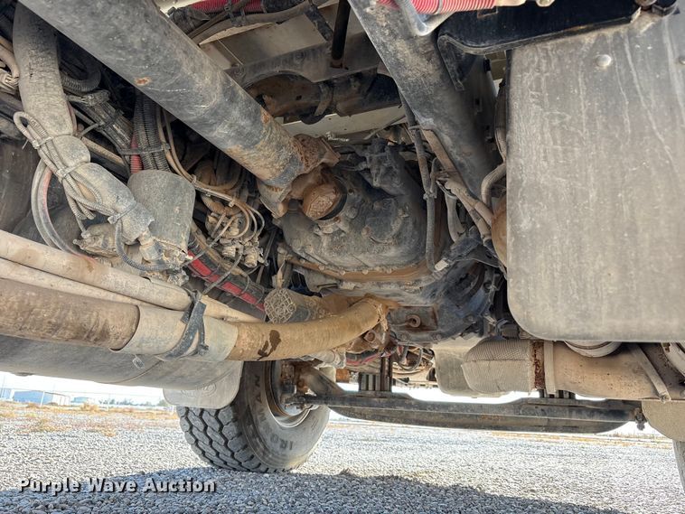 image for item EU4713 2014 Peterbilt 365 crane truck