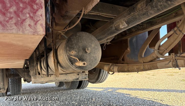 image for item EU4713 2014 Peterbilt 365 crane truck