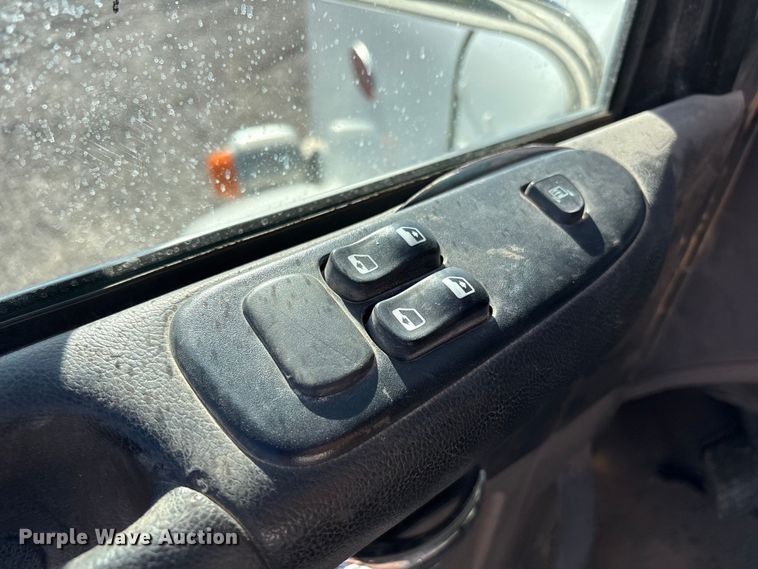 image for item EU4713 2014 Peterbilt 365 crane truck