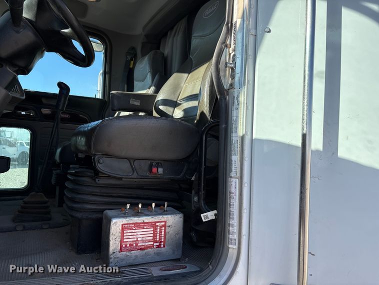 image for item EU4713 2014 Peterbilt 365 crane truck