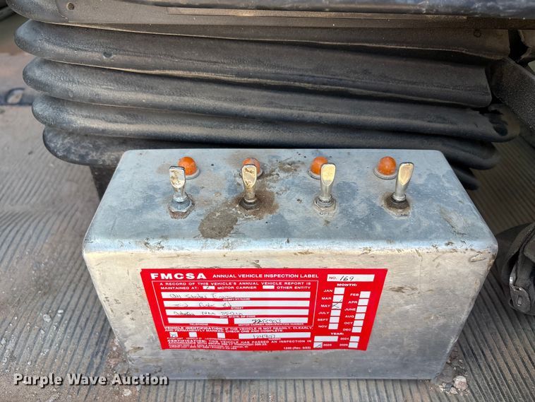 image for item EU4713 2014 Peterbilt 365 crane truck