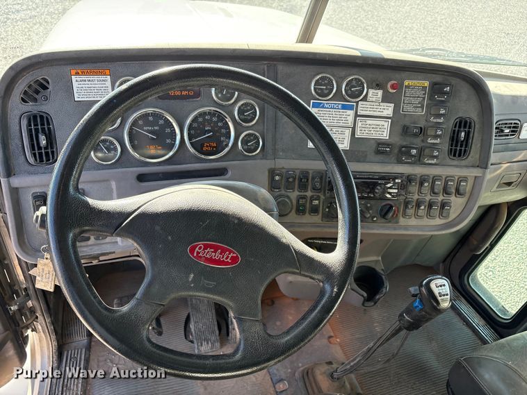 image for item EU4713 2014 Peterbilt 365 crane truck