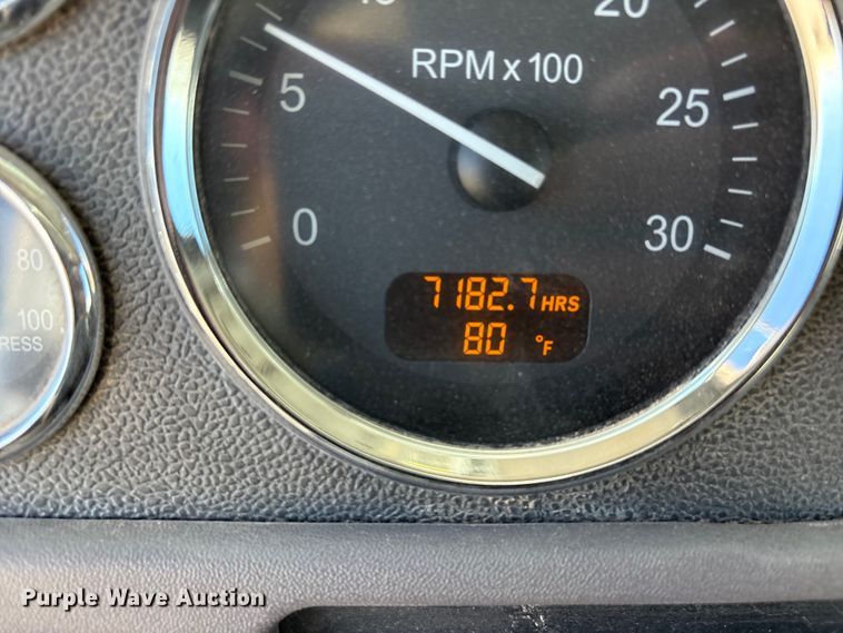 image for item EU4713 2014 Peterbilt 365 crane truck