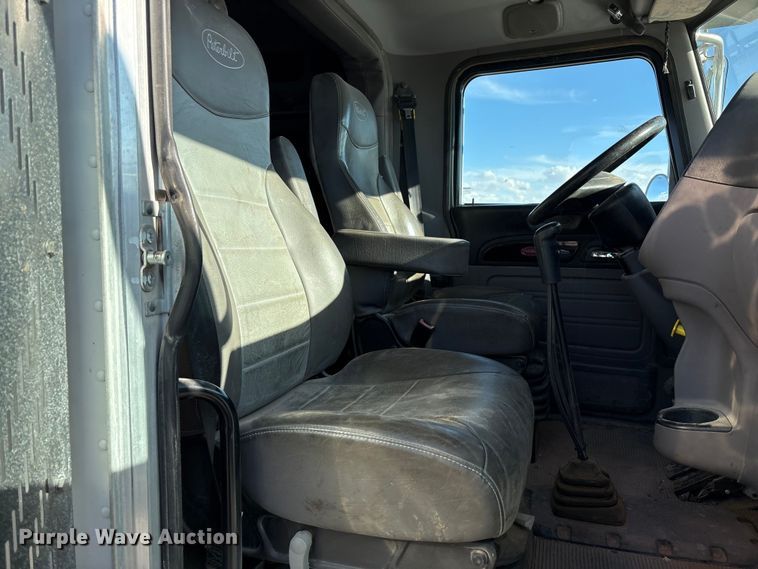 image for item EU4713 2014 Peterbilt 365 crane truck