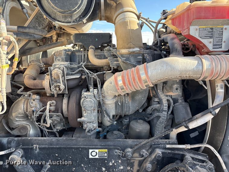 image for item EU4713 2014 Peterbilt 365 crane truck