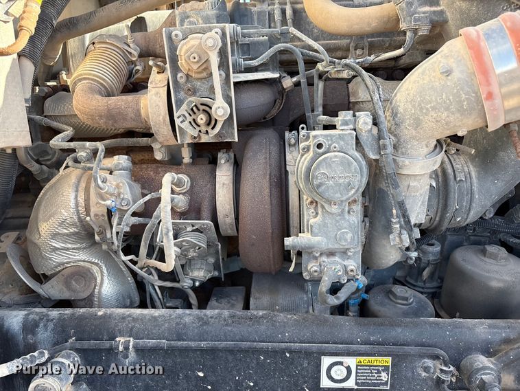 image for item EU4713 2014 Peterbilt 365 crane truck