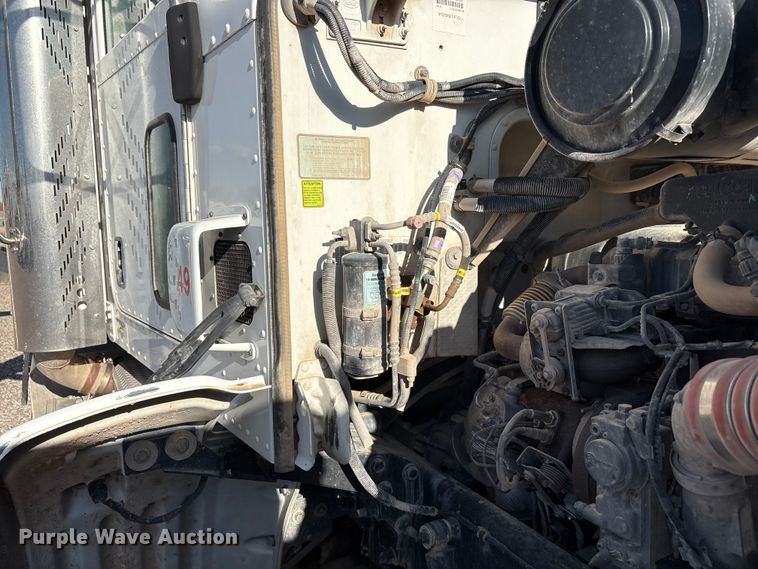 image for item EU4713 2014 Peterbilt 365 crane truck