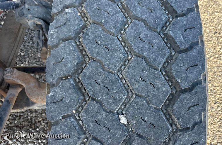 image for item EU4713 2014 Peterbilt 365 crane truck