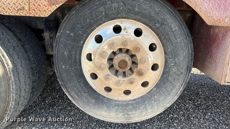 image for item EU4713 2014 Peterbilt 365 crane truck