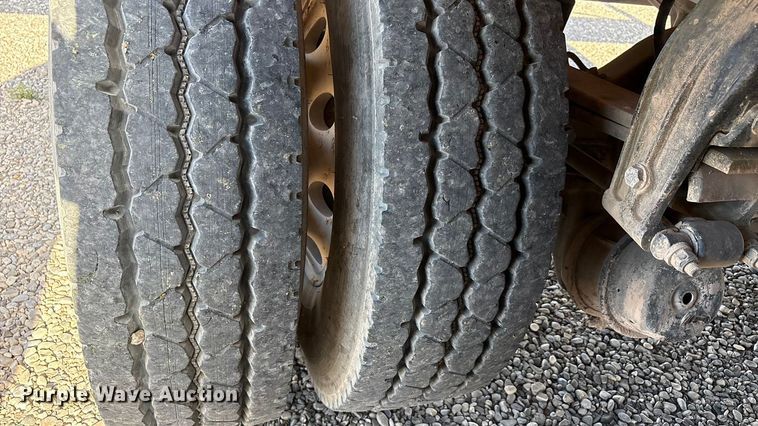 image for item EU4713 2014 Peterbilt 365 crane truck