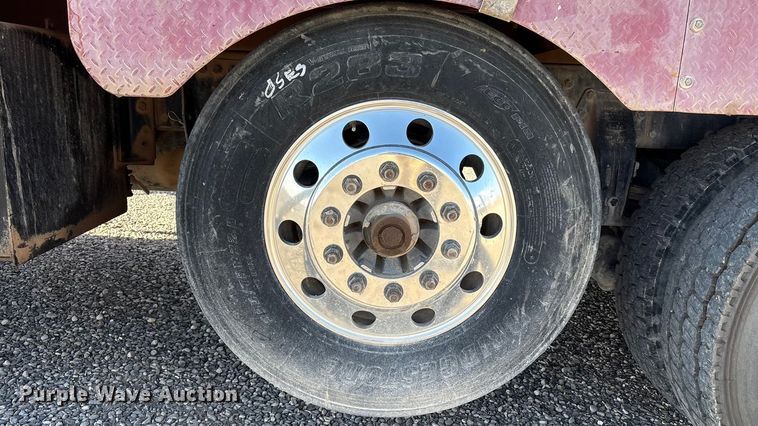 image for item EU4713 2014 Peterbilt 365 crane truck