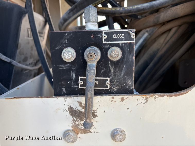 image for item EU4714 2013 Peterbilt 365 crane truck