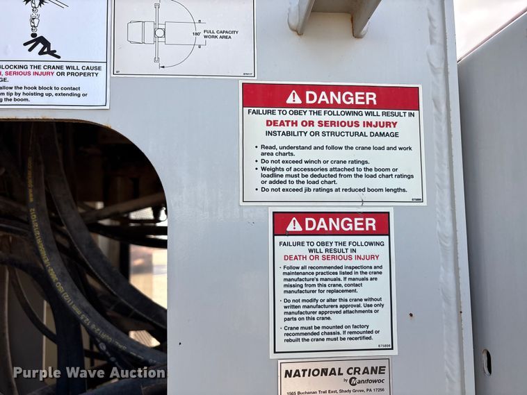 image for item EU4714 2013 Peterbilt 365 crane truck