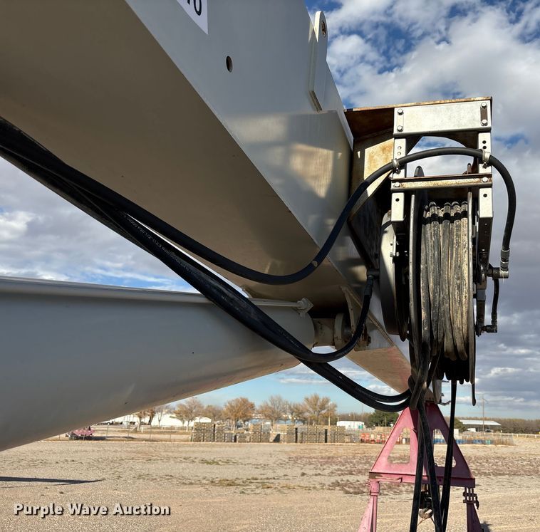 image for item EU4714 2013 Peterbilt 365 crane truck