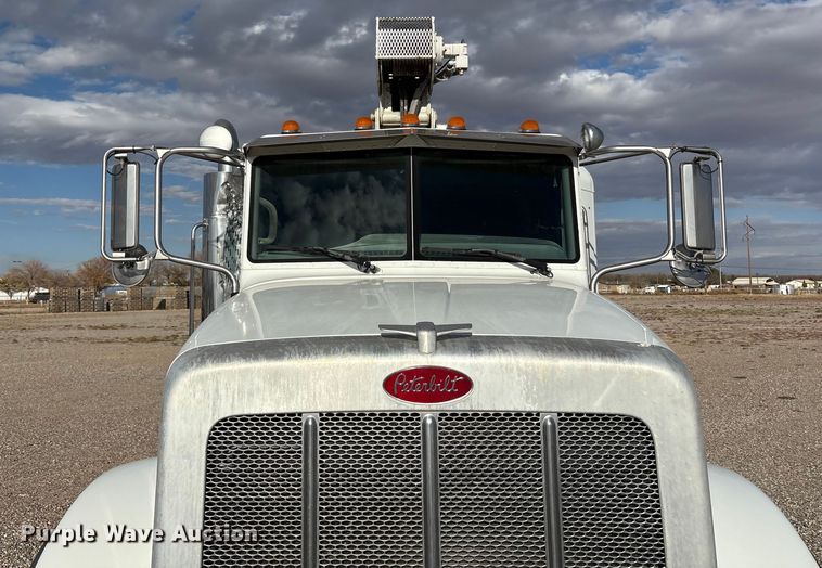 image for item EU4714 2013 Peterbilt 365 crane truck