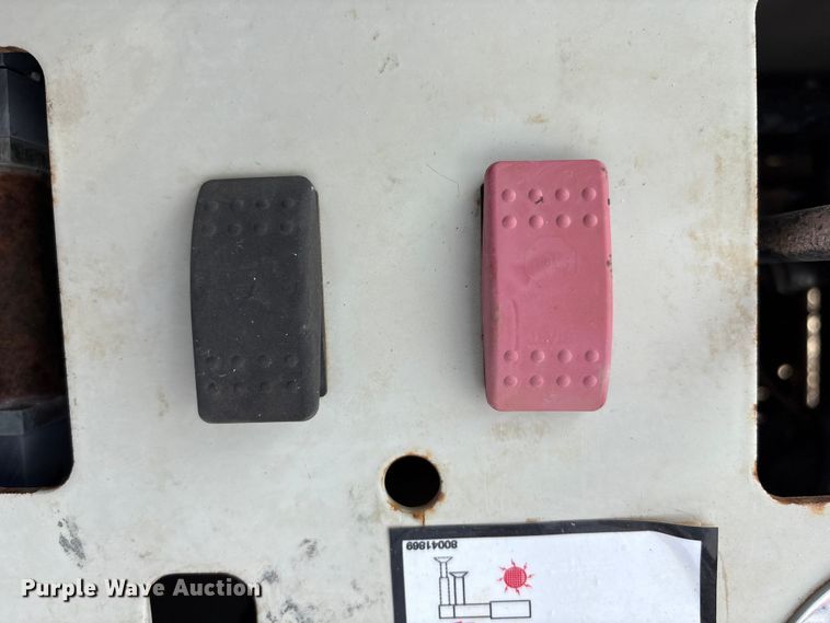 image for item EU4714 2013 Peterbilt 365 crane truck