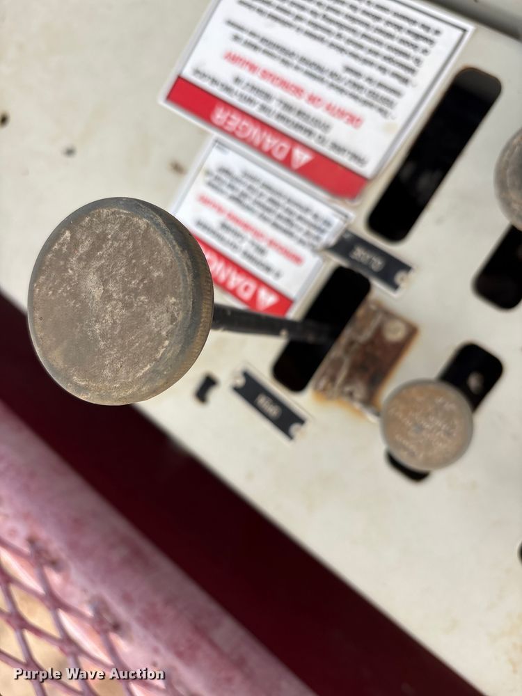 image for item EU4714 2013 Peterbilt 365 crane truck