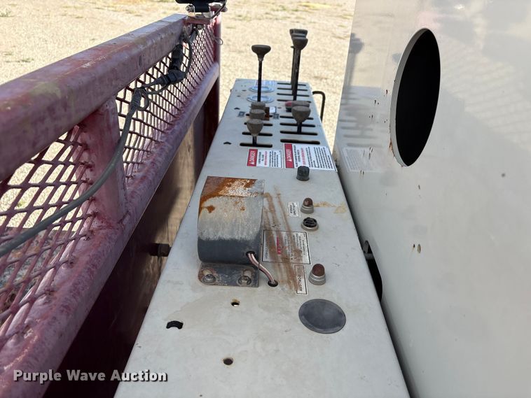 image for item EU4714 2013 Peterbilt 365 crane truck