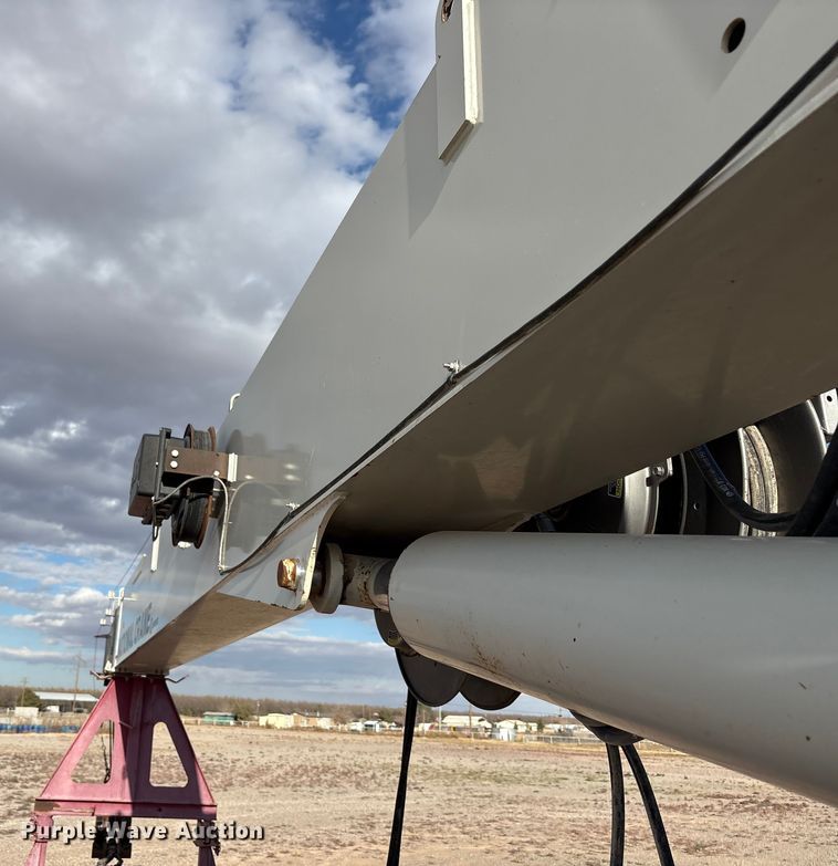 image for item EU4714 2013 Peterbilt 365 crane truck