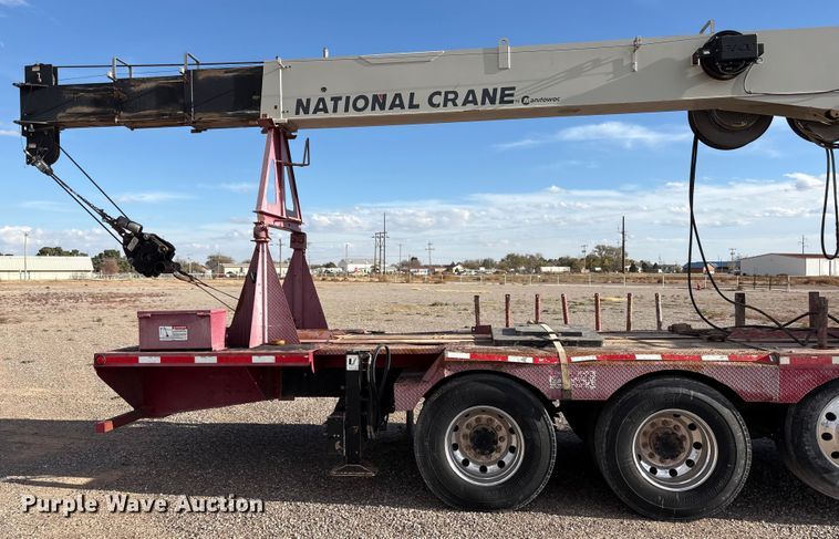 image for item EU4714 2013 Peterbilt 365 crane truck