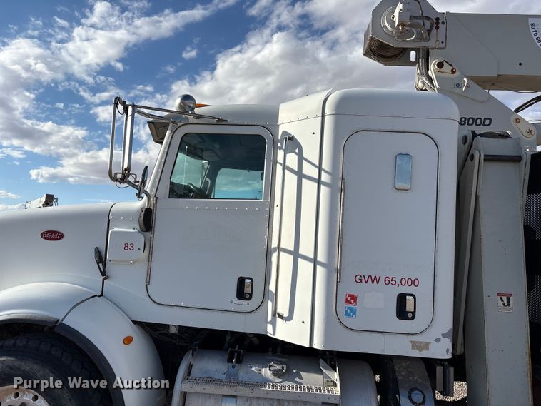 image for item EU4714 2013 Peterbilt 365 crane truck