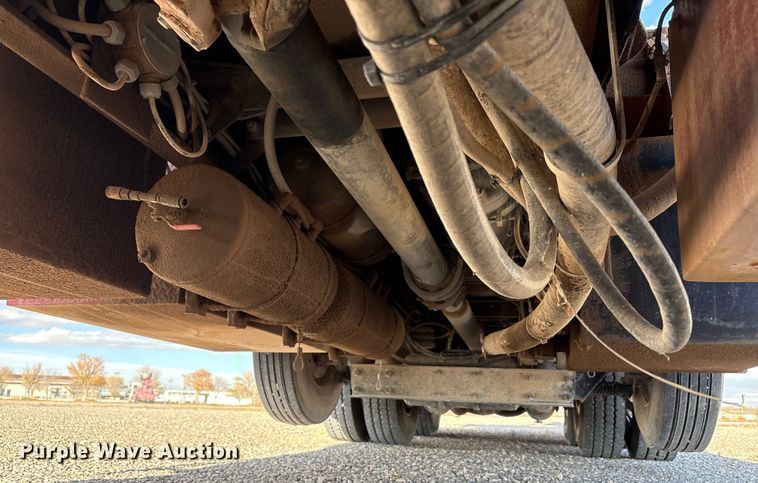 image for item EU4714 2013 Peterbilt 365 crane truck