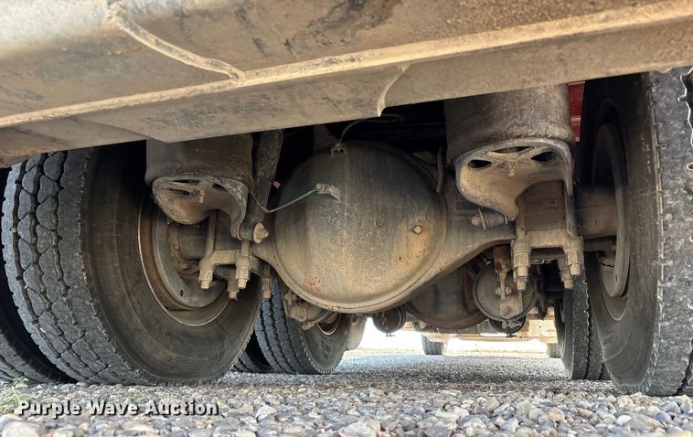 image for item EU4714 2013 Peterbilt 365 crane truck