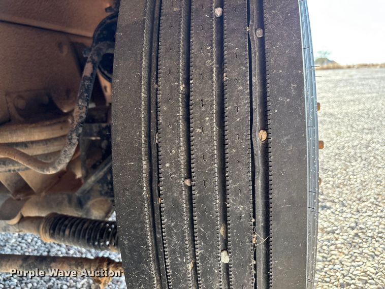 image for item EU4714 2013 Peterbilt 365 crane truck