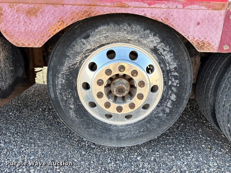 image for item EU4714 2013 Peterbilt 365 crane truck