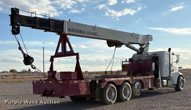 image for item EU4715 2011 Peterbilt 365 crane truck