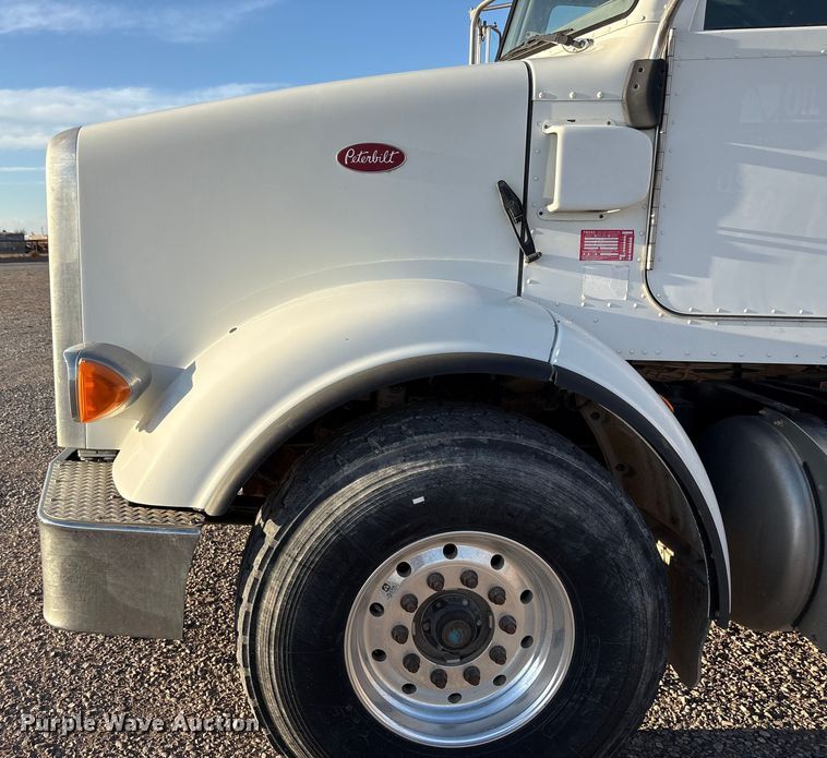 image for item EU4715 2011 Peterbilt 365 crane truck