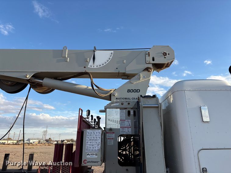 image for item EU4715 2011 Peterbilt 365 crane truck