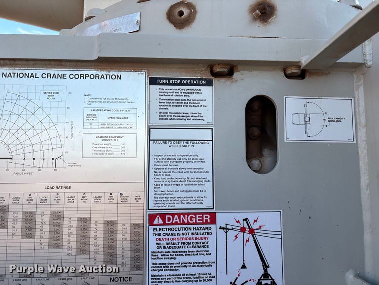 image for item EU4715 2011 Peterbilt 365 crane truck