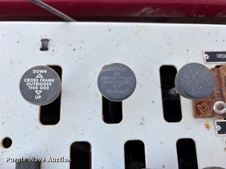 image for item EU4715 2011 Peterbilt 365 crane truck